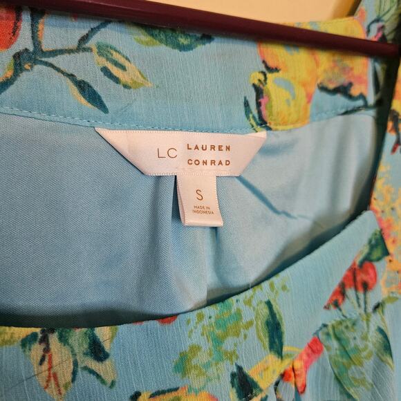 Lauren Conrad Size Small S Blouse Summer Time Boho Beach Floral Tunic Top Shirt - Picture 2 of 9